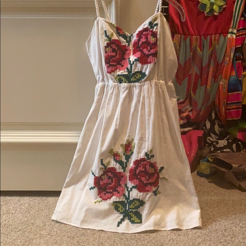 Judith March white dress